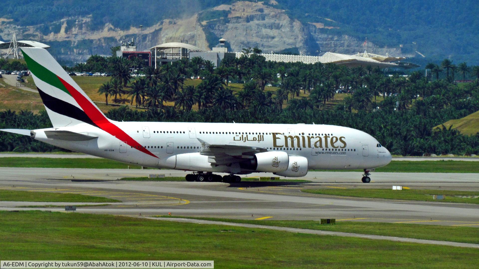 A6-EDM, 2010 Airbus A380-861 C/N 042, Emirates