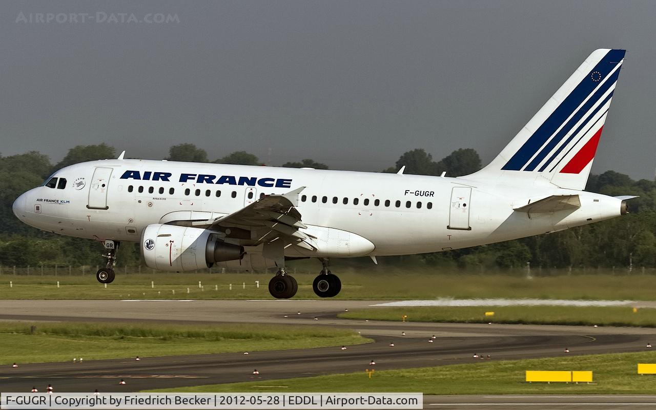 F-GUGR, 2007 Airbus A318-111 C/N 3009, short final