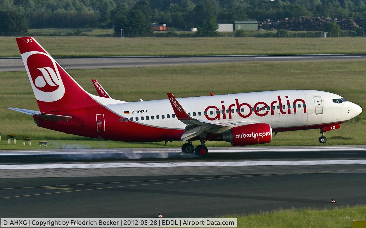 D-AHXG, 2008 Boeing 737-7K5 C/N 35140, touchdown