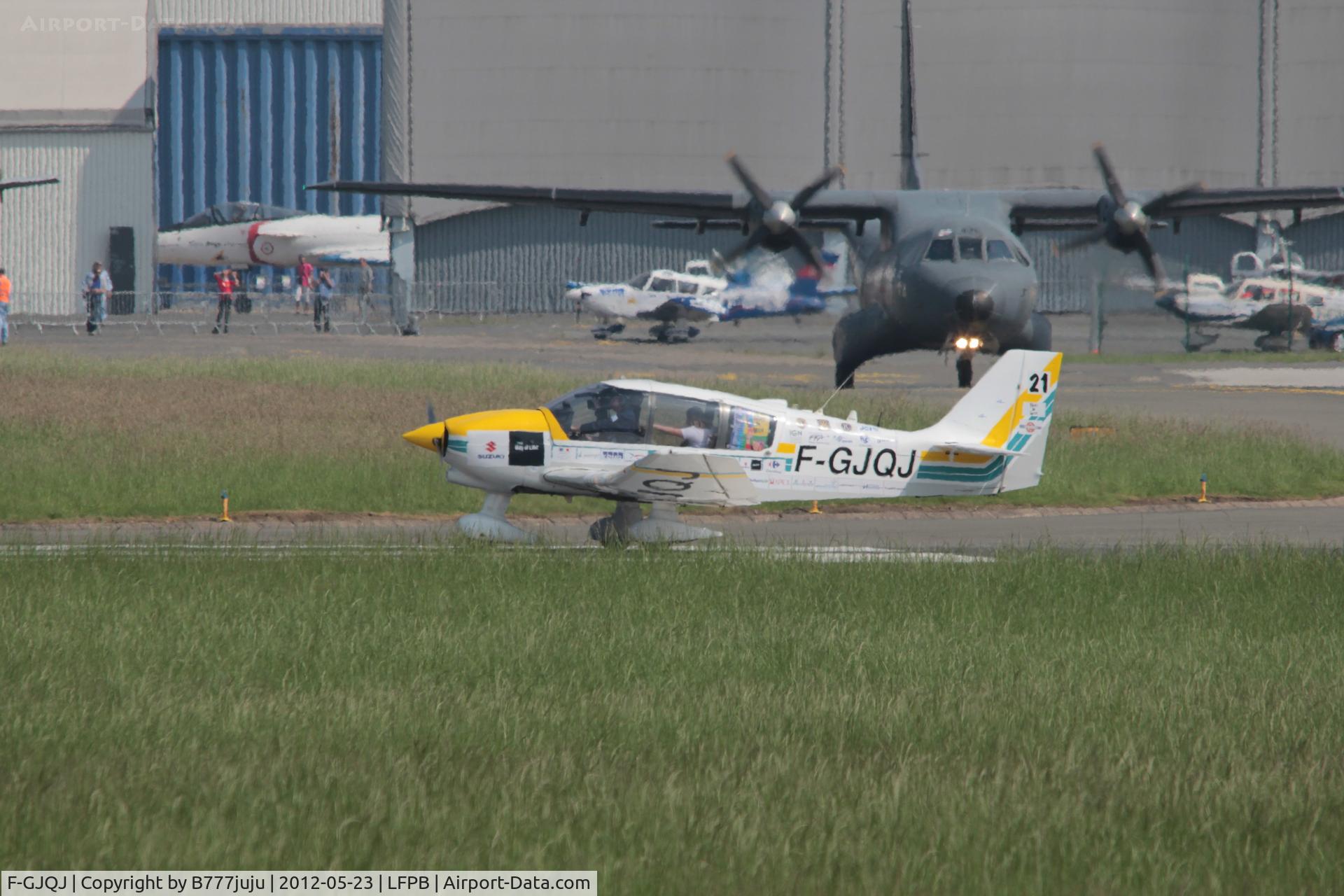 F-GJQJ, Robin DR-400-180 Regent C/N 1967, on transit at Le Bourget for 