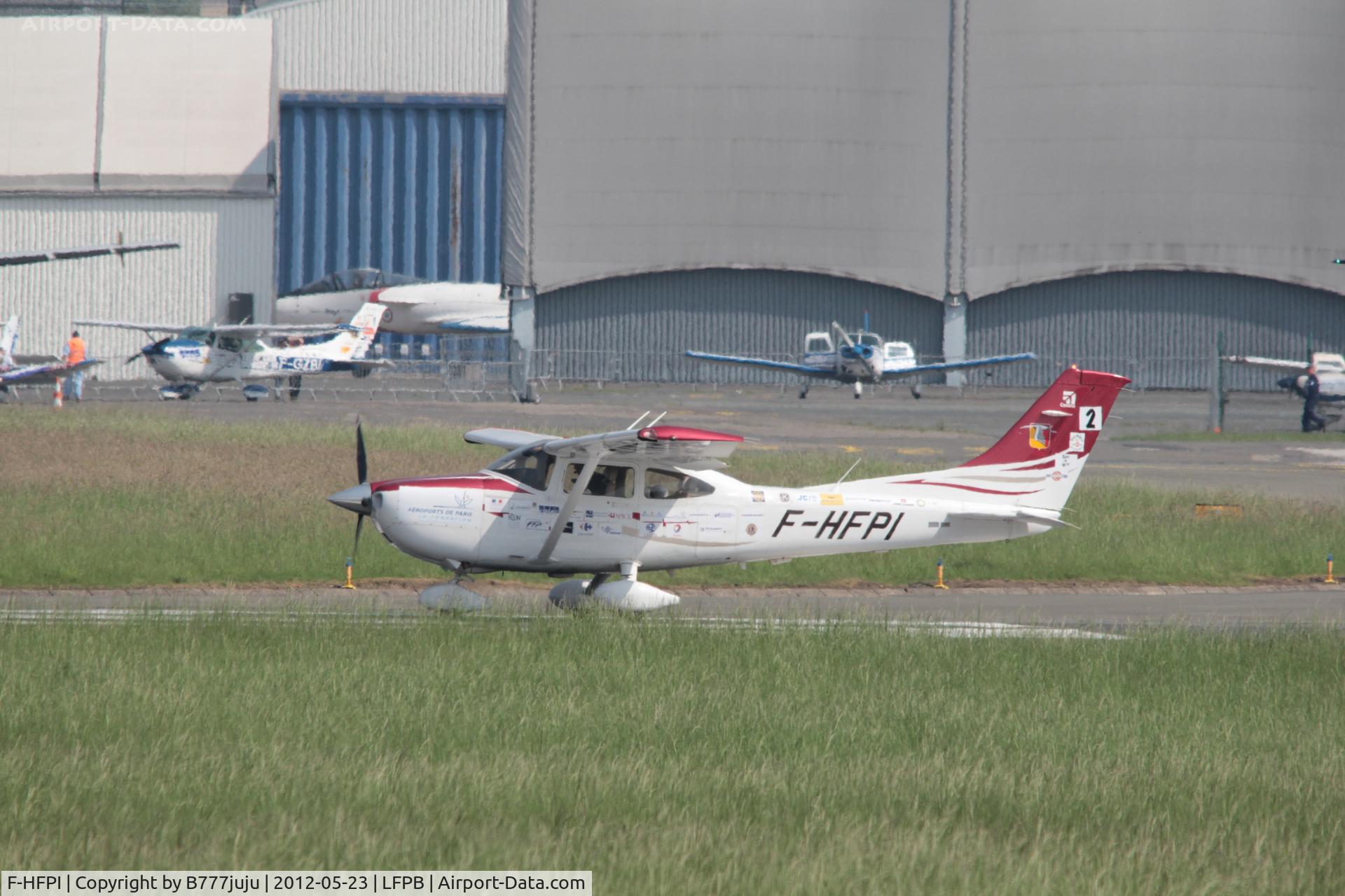 F-HFPI, Reims F182Q C/N 18282022, on transit at Le Bourget for 