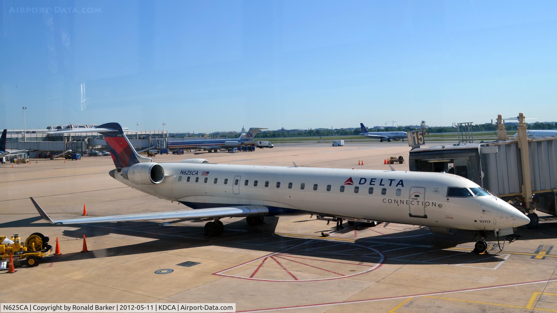 N625CA, 2003 Bombardier CRJ-700 (CL-600-2C10) Regional Jet C/N 10113, DCA, VA