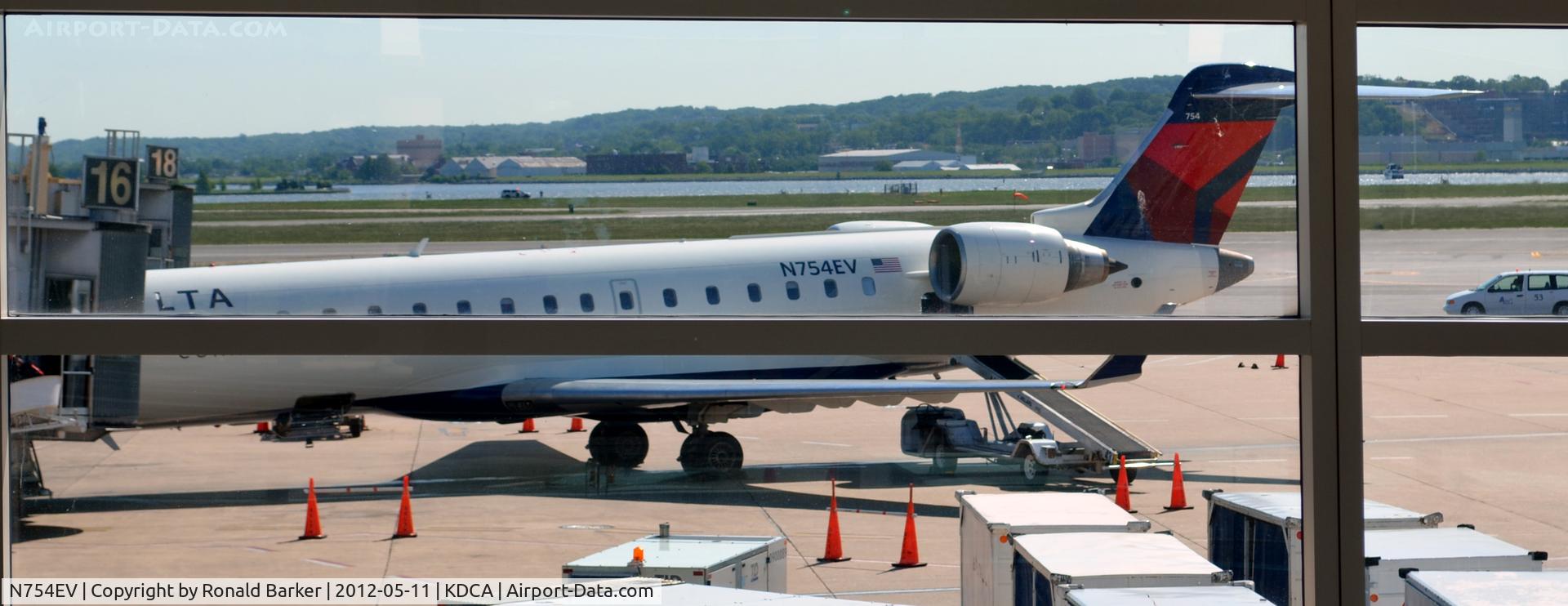 N754EV, 2004 Bombardier CRJ-701 (CL-600-2C10) Regional Jet C/N 10173, DCA, VA
