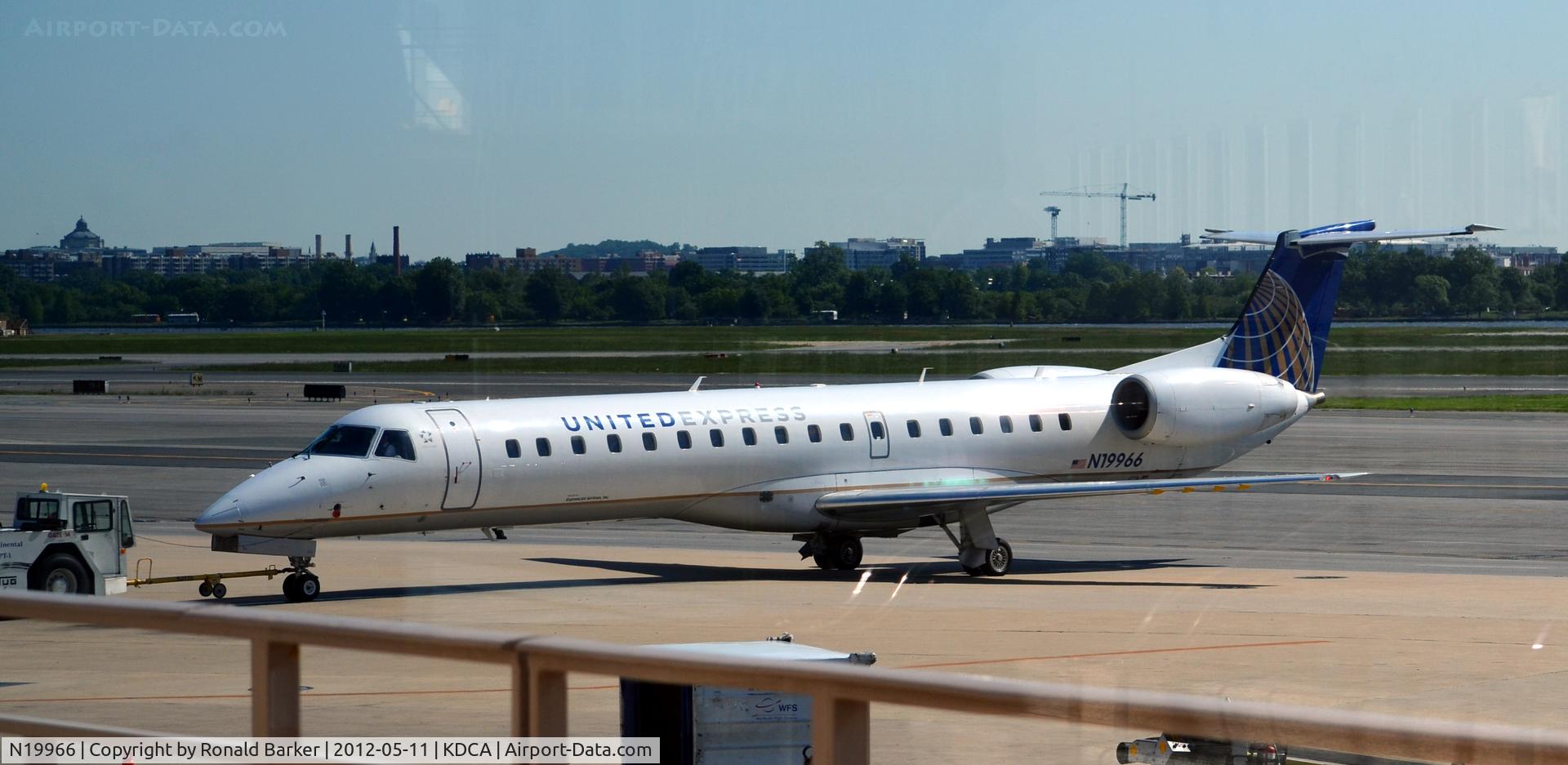 N19966, 1999 Embraer EMB-145LR C/N 145131, Pushback DCA, VA