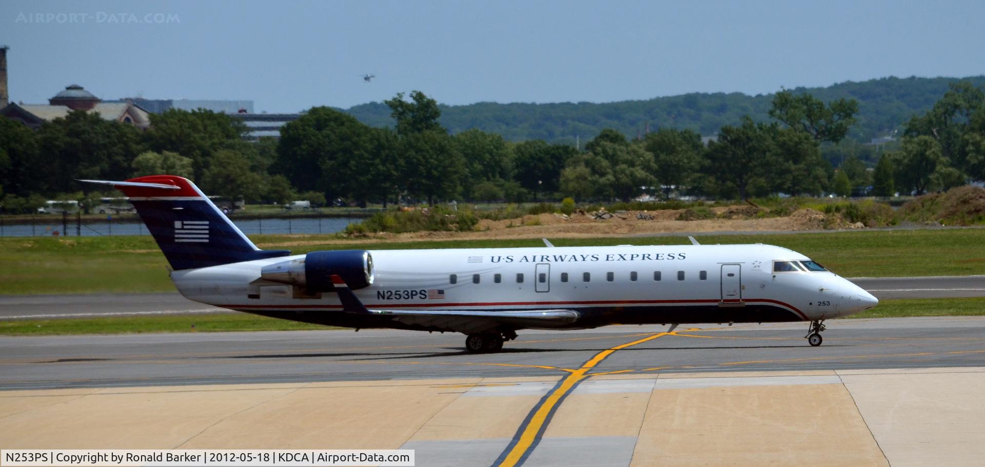 N253PS, 2004 Bombardier CRJ-200ER (CL-600-2B19) C/N 7934, Taxi DCA, VA
