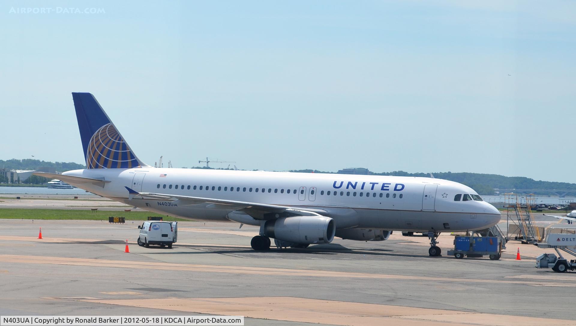 N403UA, 1993 Airbus A320-232 C/N 442, DCA, VA