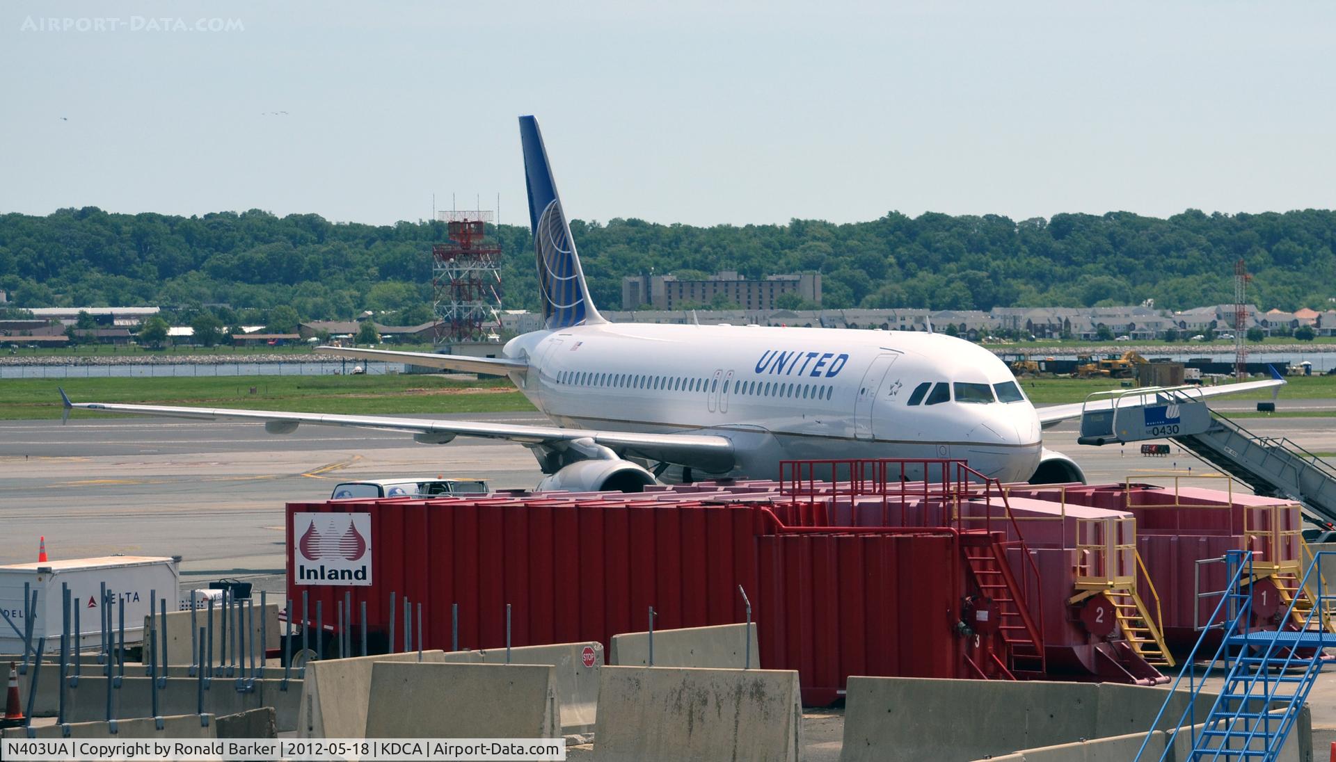 N403UA, 1993 Airbus A320-232 C/N 442, DCA, VA