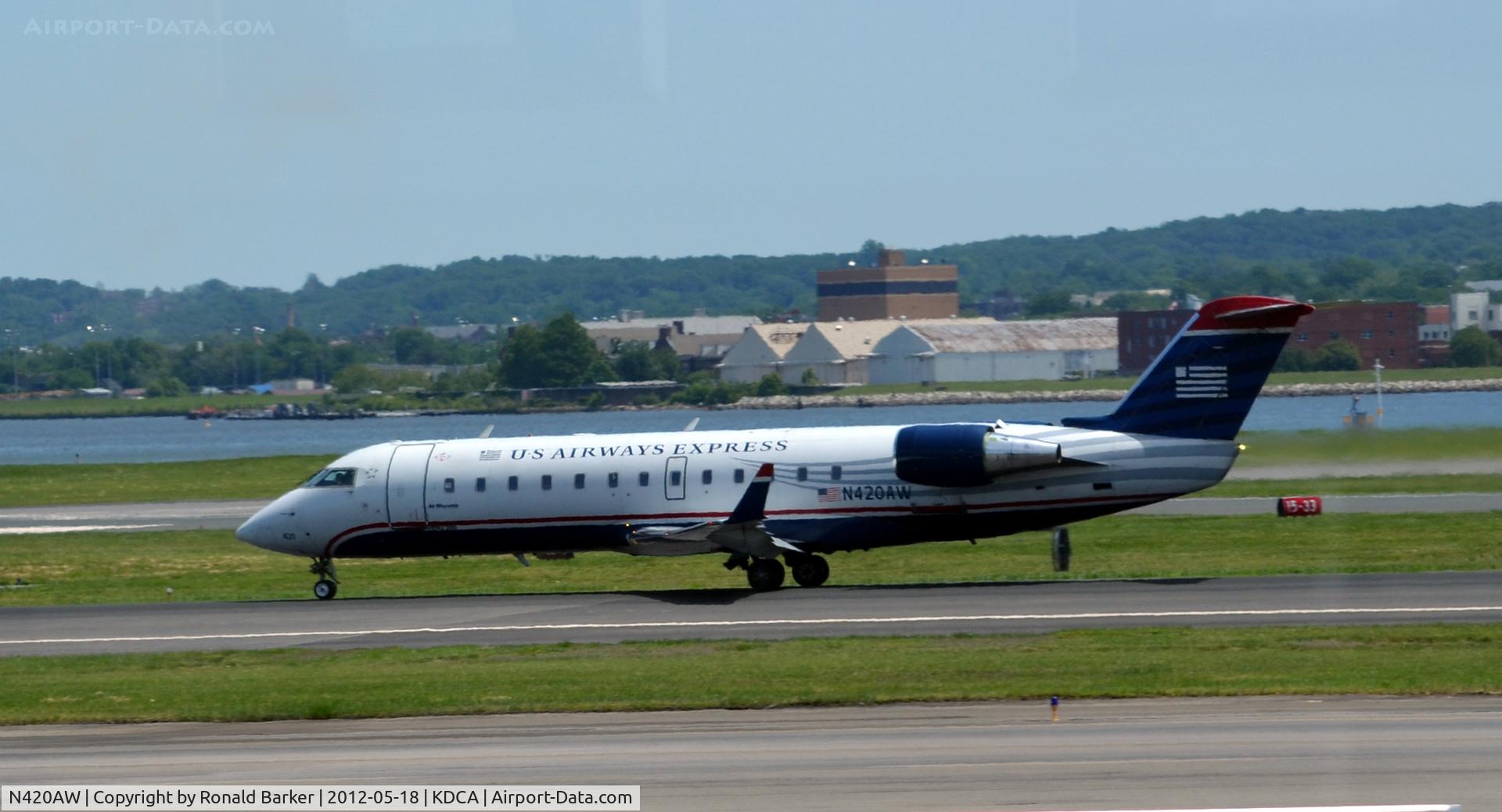 N420AW, 2002 Bombardier CRJ-200LR (CL-600-2B19) C/N 7640, Landing DCA