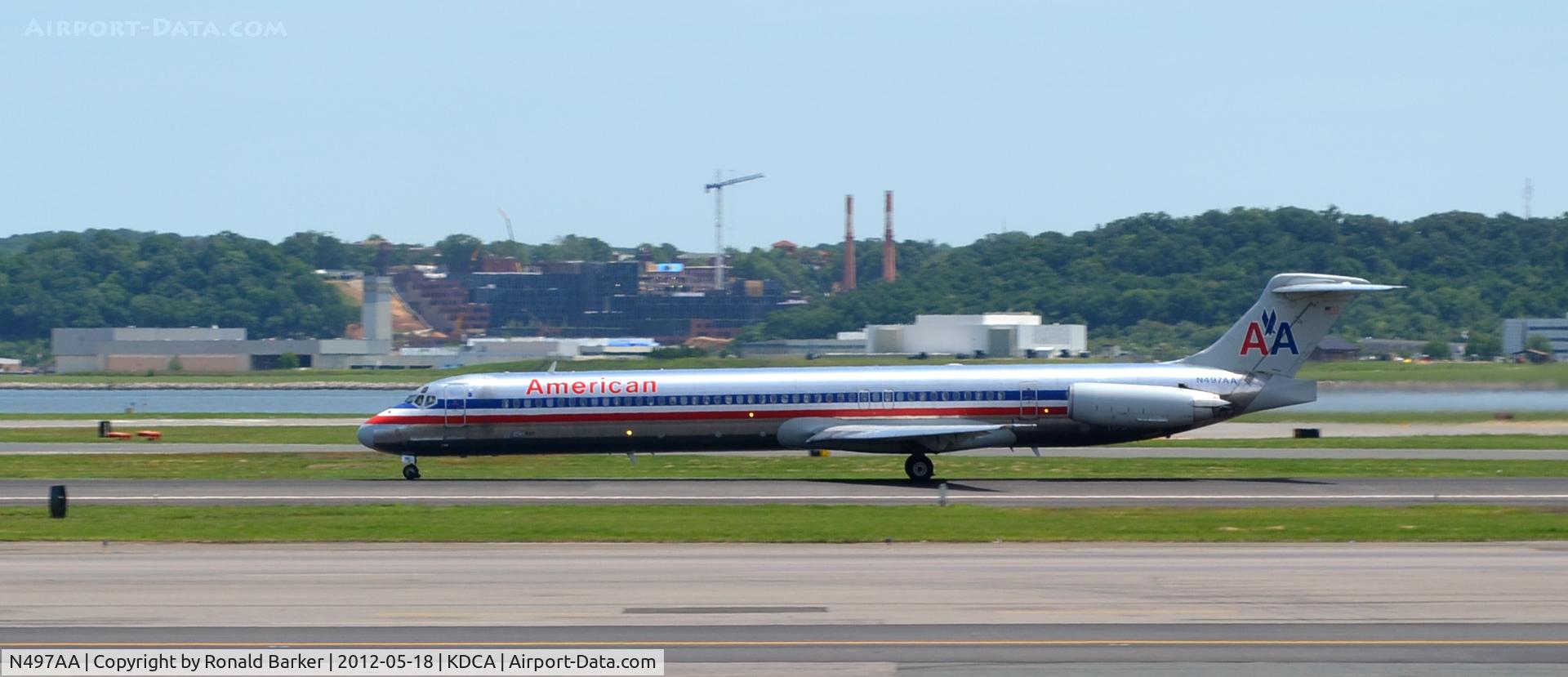 N497AA, 1989 McDonnell Douglas MD-82 (DC-9-82) C/N 49735, Takeoff DCA