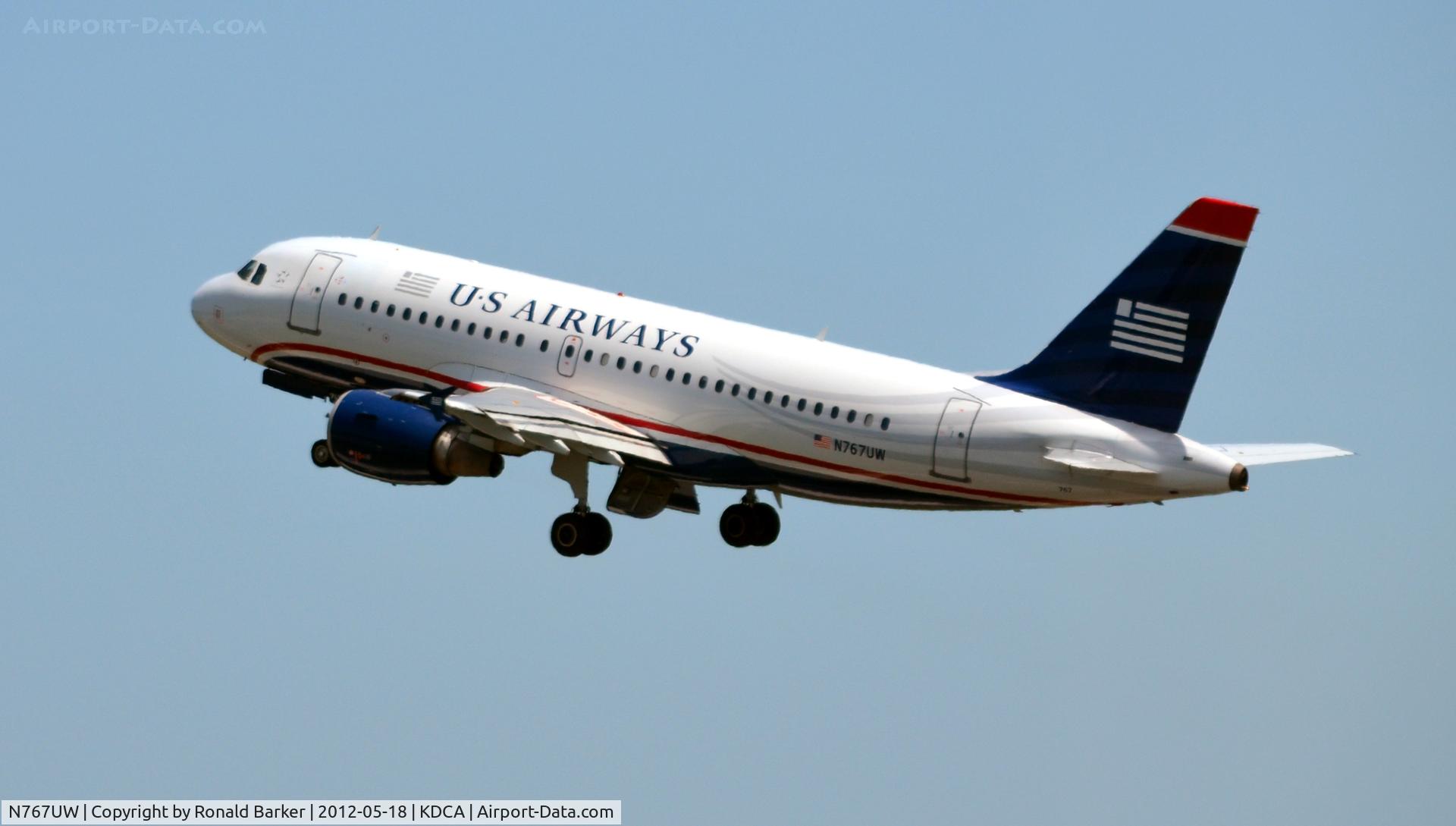 N767UW, 2000 Airbus A319-112 C/N 1382, Takeoff DCA