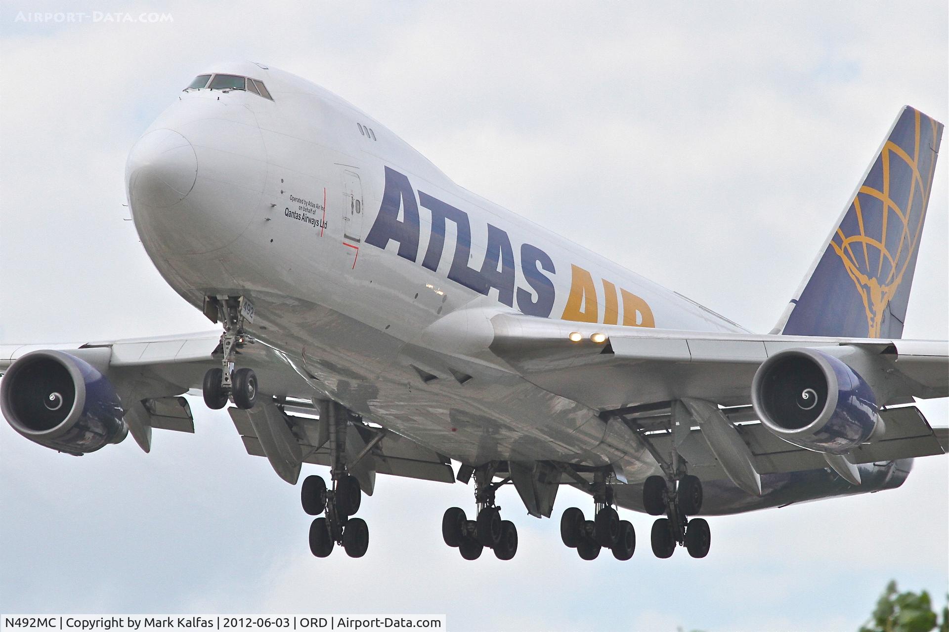N492MC, 1998 Boeing 747-47UF C/N 29253, Atlas Air Boeing 747-47UF, operating as QFA7554 arriving from New York's JFK, RWY 28 approach ORD.