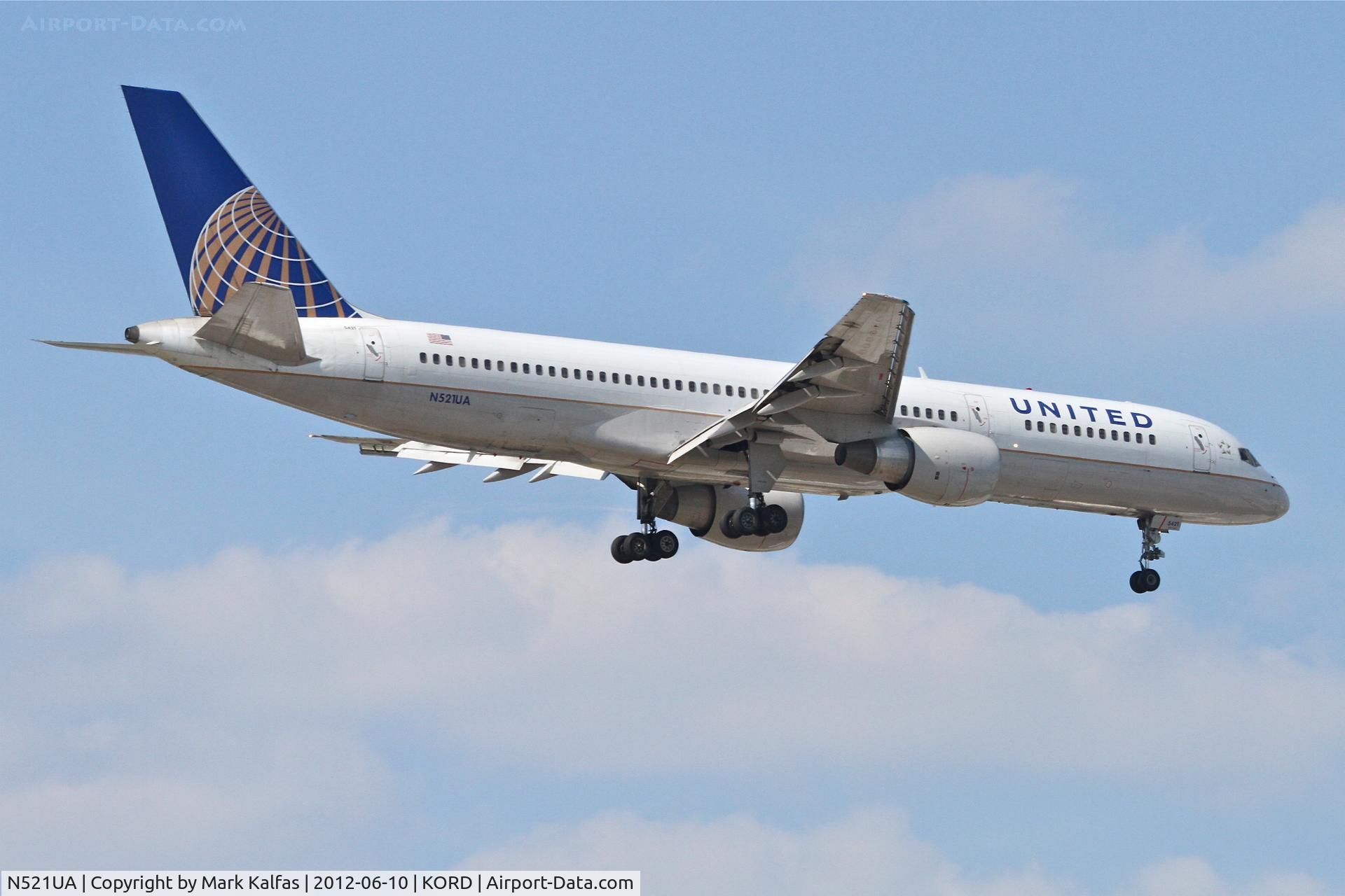 N521UA, 1990 Boeing 757-222 C/N 24891, United Airlines Boeing 757-222, UAL942 arriving from KLAX, RWY 10 approach KORD.