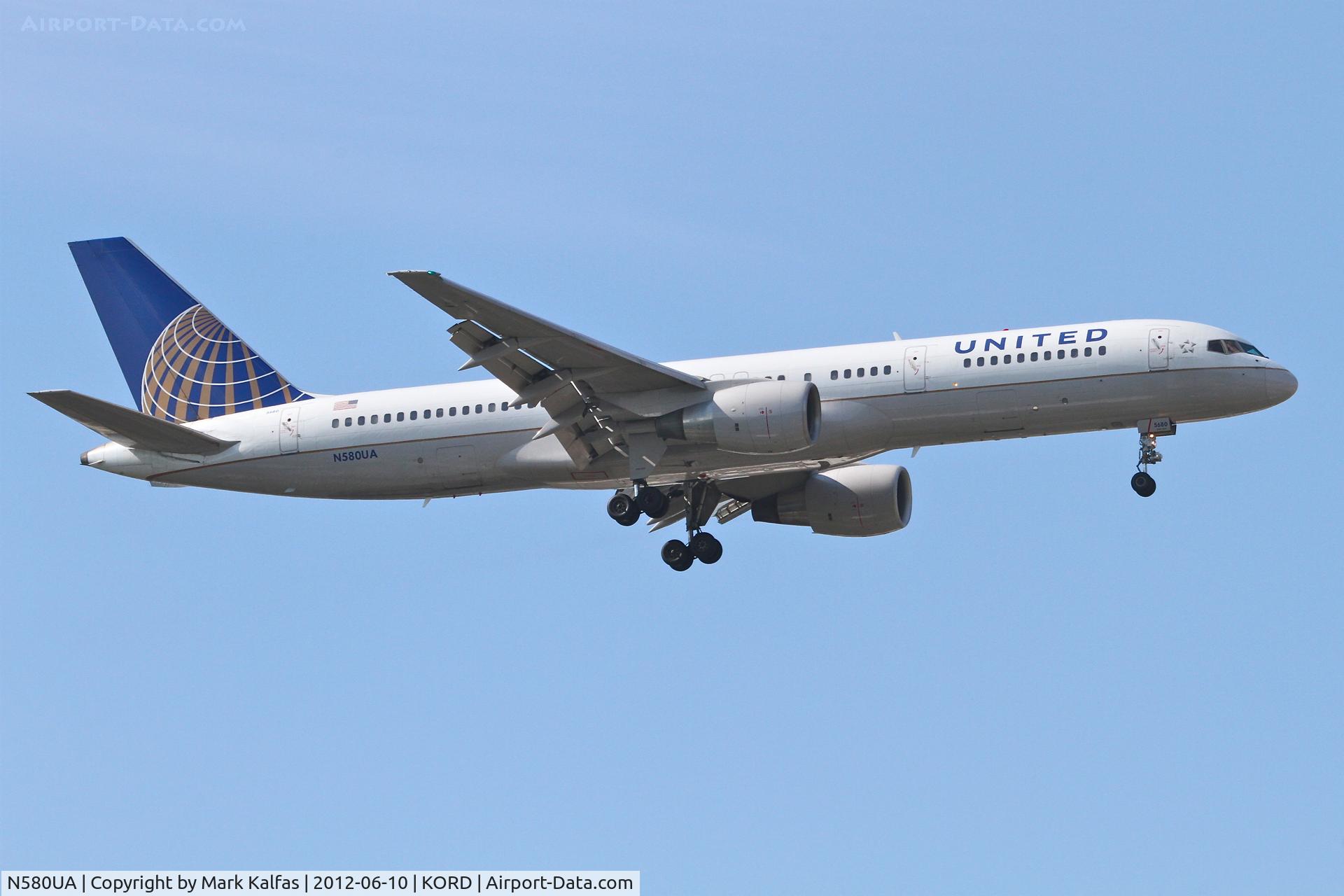 N580UA, 1993 Boeing 757-222 C/N 26698, United Airlines Boeing 757-222, UAL430 arriving from McCarran Int'l /KLAS, RWY 10 approach KORD.