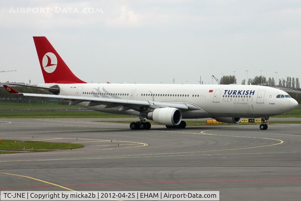 TC-JNE, 2006 Airbus A330-203 C/N 774, Taxiing