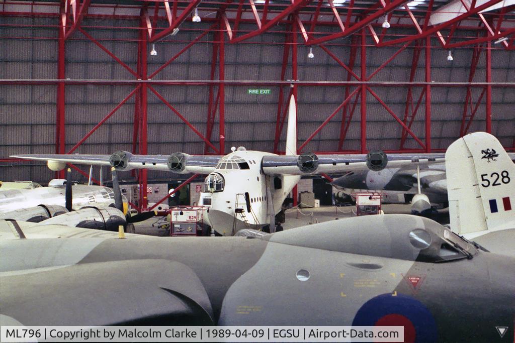 ML796, 1944 Short S.25 Sunderland Mk.V C/N SH.1071, Short S-25 Sunderland 5 in Duxford's main hangar with Vulcan XJ824, Victor XH648, B-29 44-61748 & Hastings TG528. April 1989.
