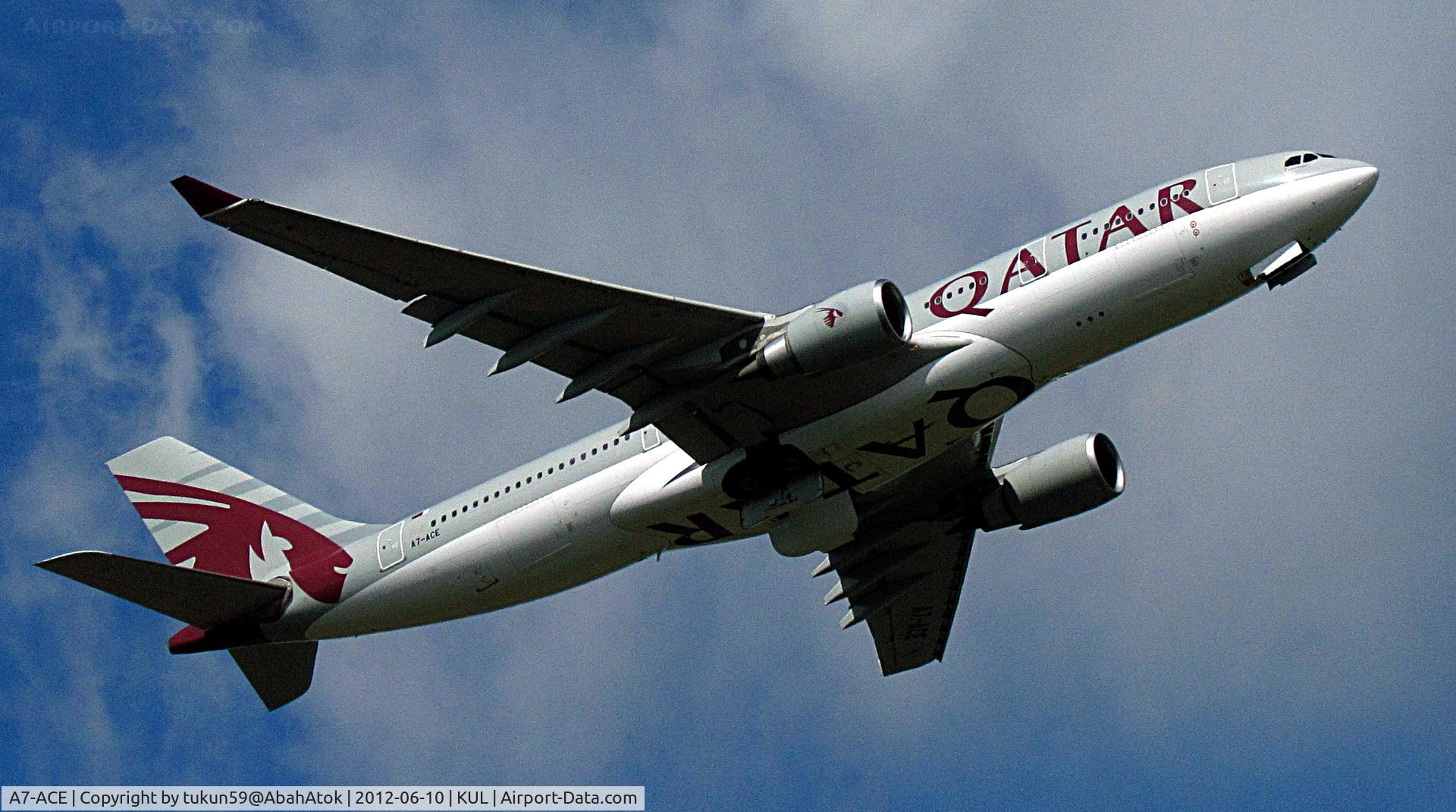 A7-ACE, 2004 Airbus A330-203 C/N 571, Qatar Airways