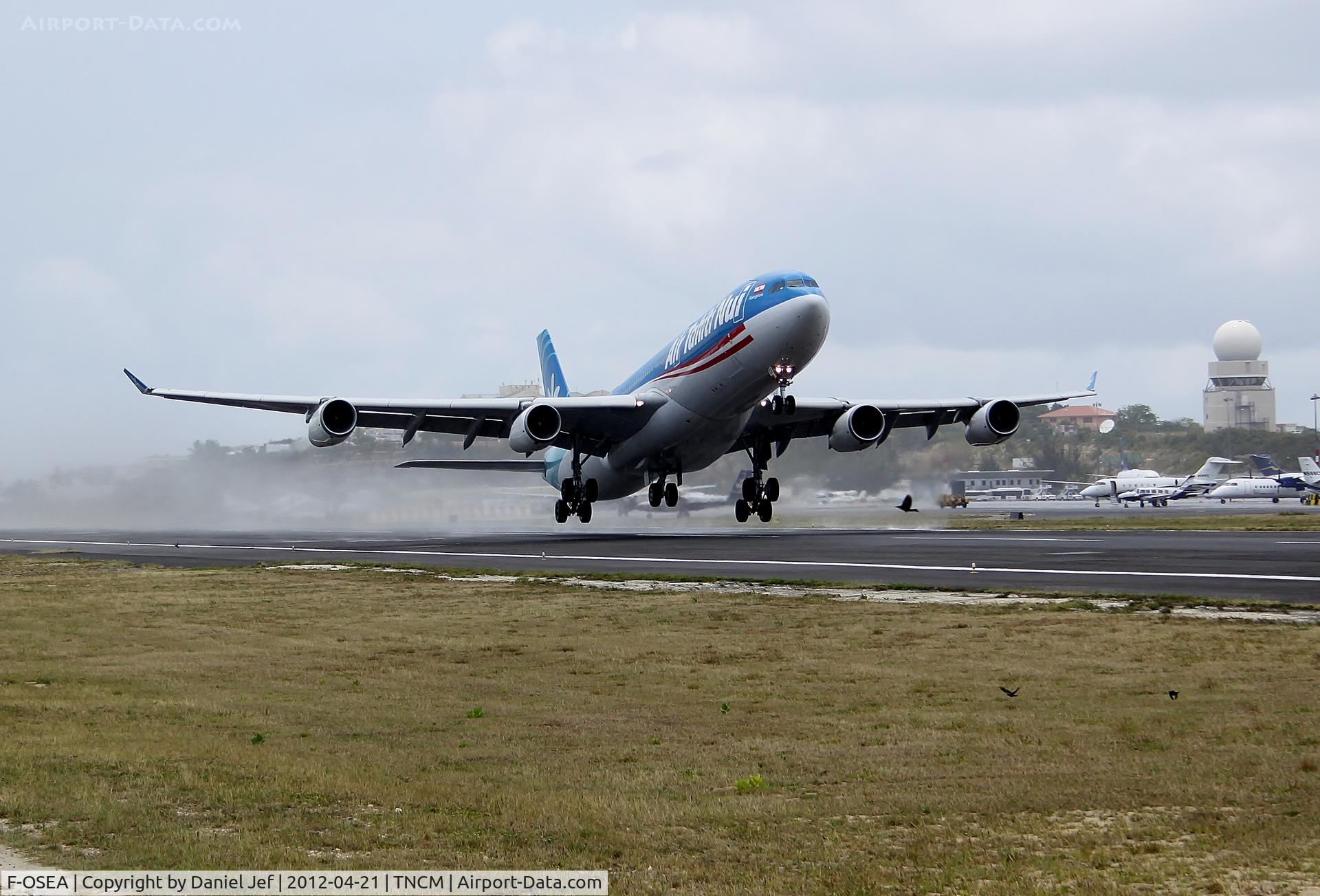 F-OSEA, 2001 Airbus A340-313 C/N 438, F-OSEA