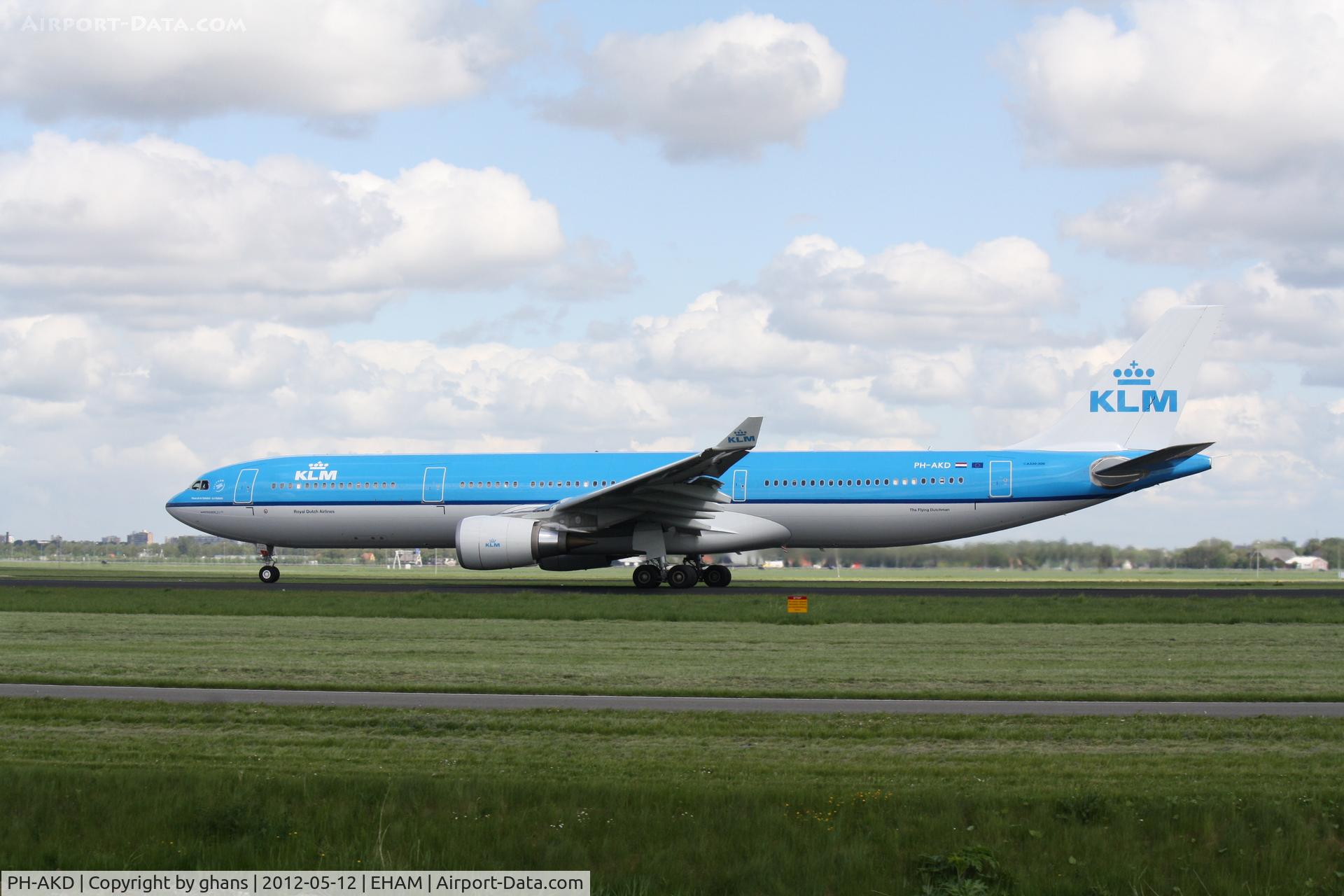 PH-AKD, 2012 Airbus A330-303 C/N 1300, Departing rw36L