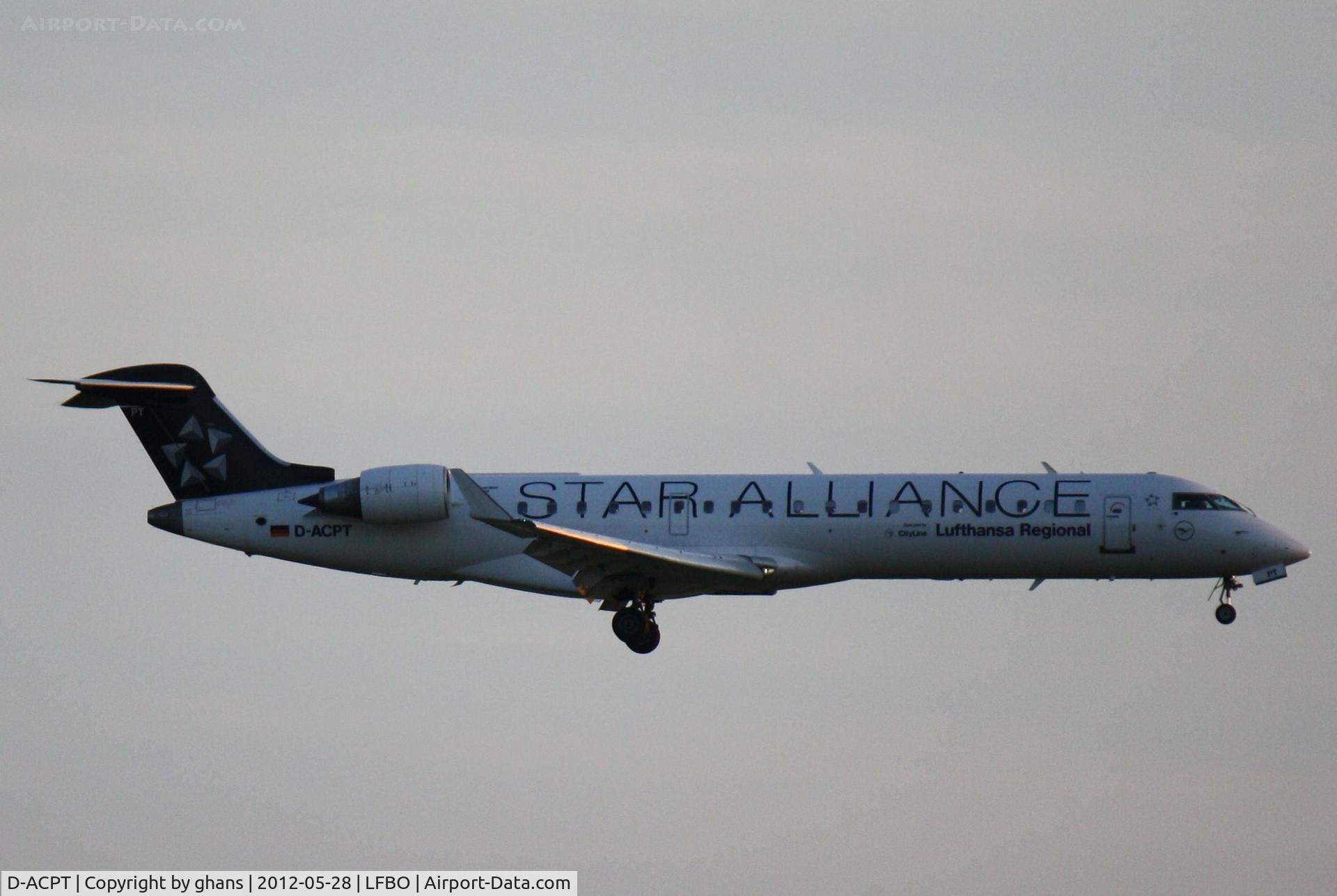 D-ACPT, 2003 Canadair CRJ-701ER (CL-600-2C10) Regional Jet C/N 10103, star alliance