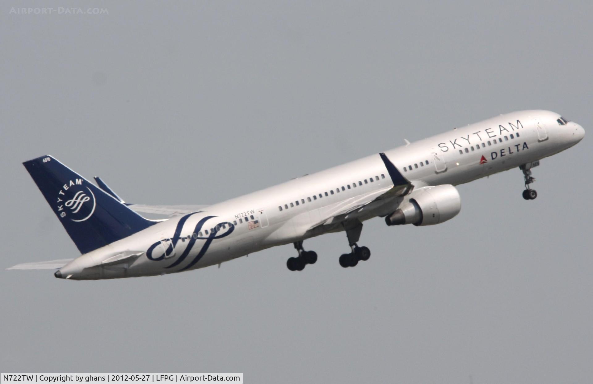 N722TW, 1999 Boeing 757-231 C/N 29385, skyteam