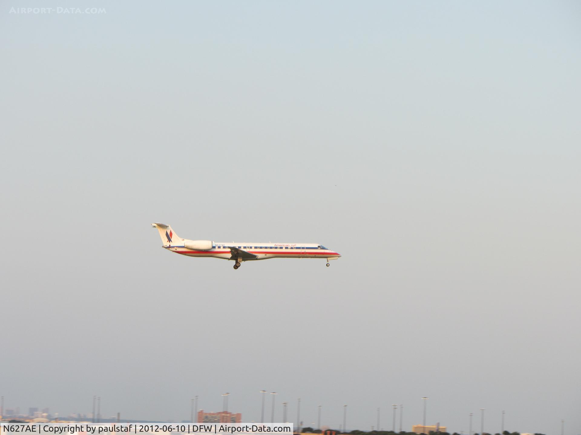 N627AE, 1999 Embraer ERJ-145LR (EMB-145LR) C/N 145121, Landing at DFW