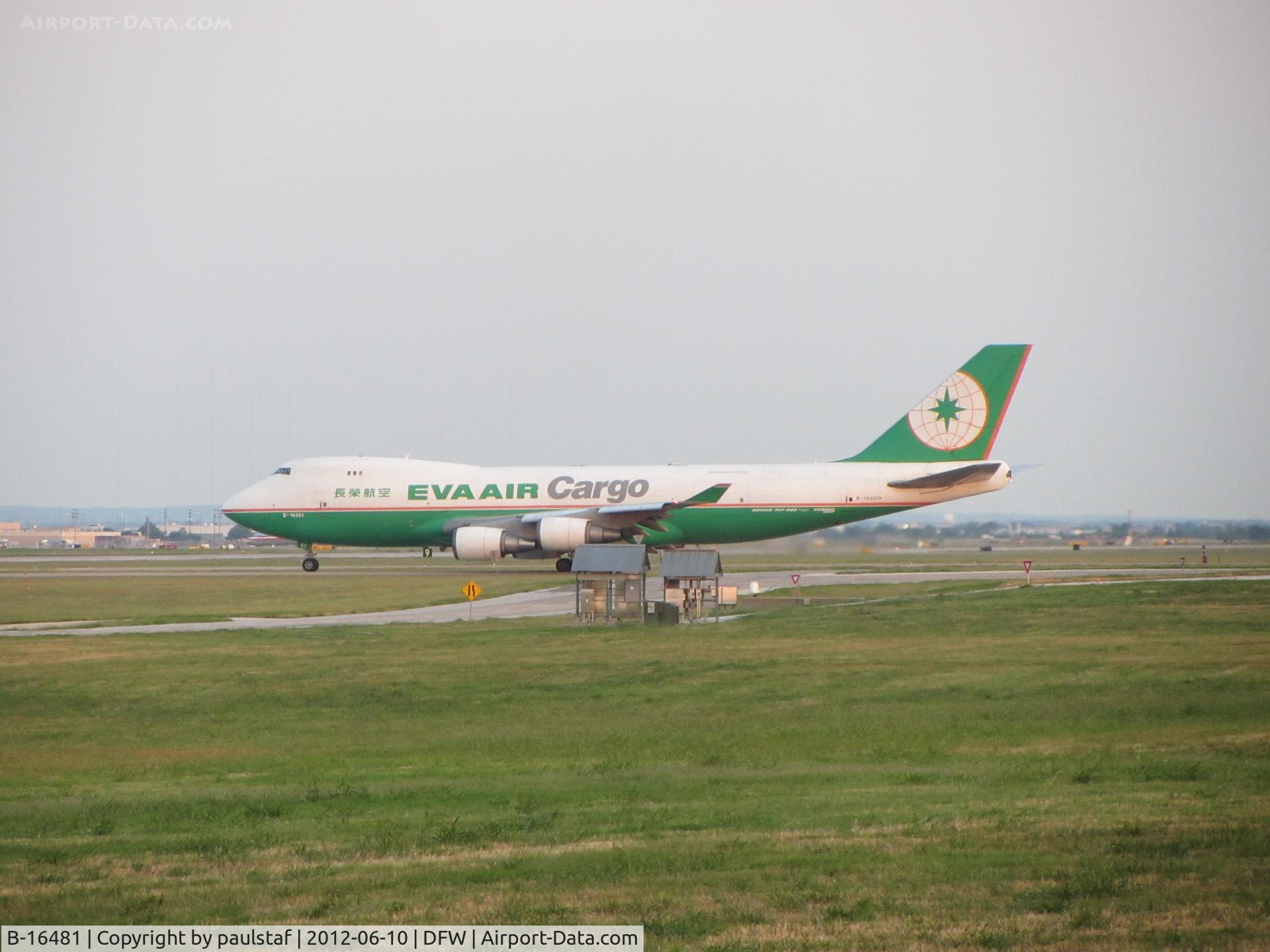 B-16481, Boeing 747-45EF (SCD) C/N 30607, Taxiing for takeoff, DFW airport.