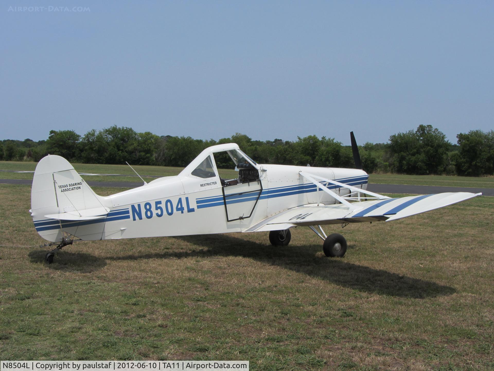 N8504L, 1969 Piper PA-25-235 C/N 25-4919, Parked at Texas Soaring Association