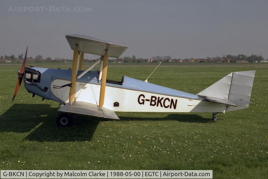 G-BKCN, 1987 Currie Wot C/N PFA 3018, Currie Wot at Cranfield Airfield in May 1988.