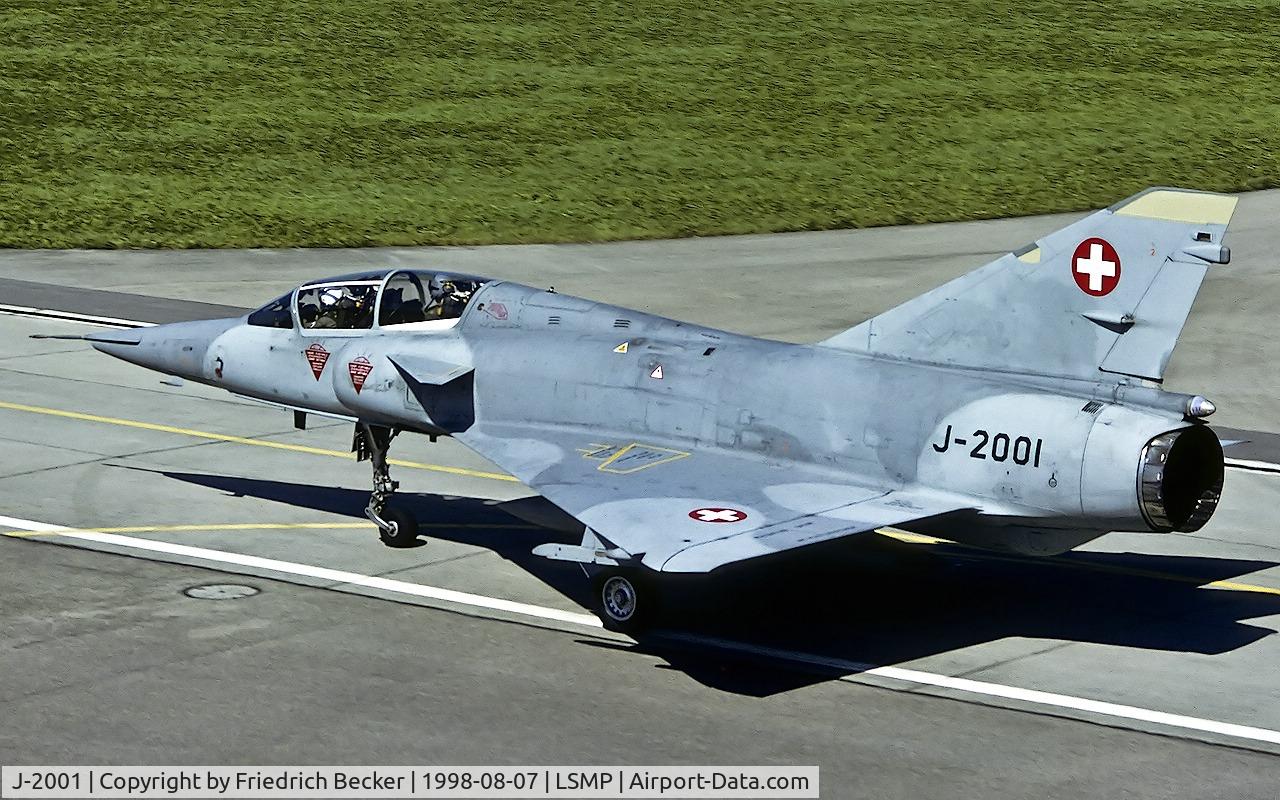 J-2001, Dassault Mirage IIIDS C/N 227F/BS1, taxying to the active at Payerne AB