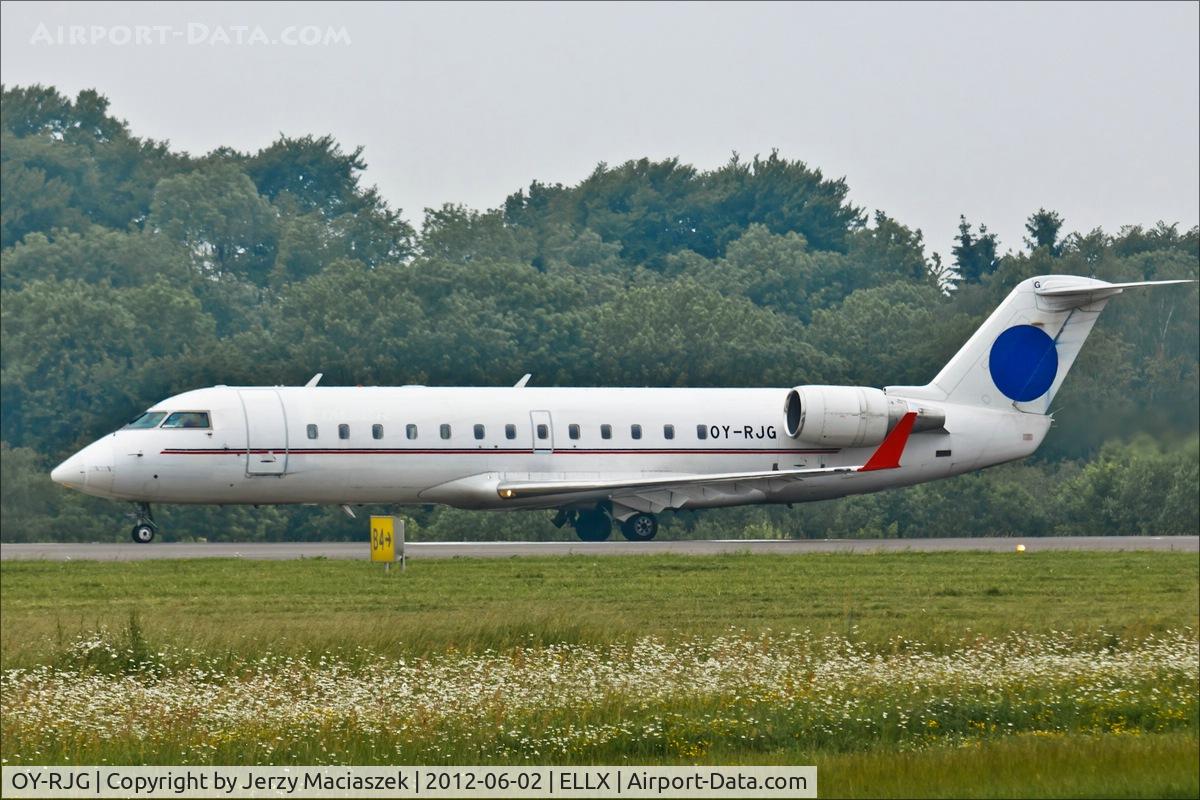 OY-RJG, 1996 Canadair CRJ-200LR (CL-600-2B19) C/N 7104, Canadair CL-600-2B19