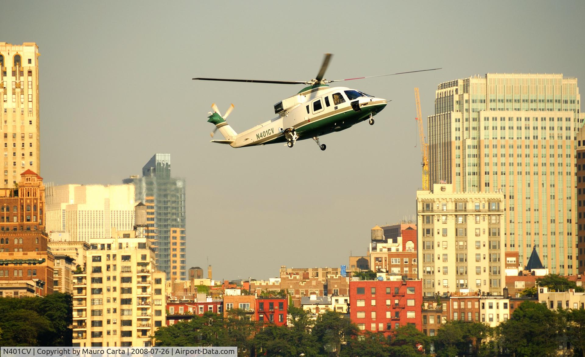 N401CV, Sikorsky S-76C C/N 760746, Manhattan, july 2008