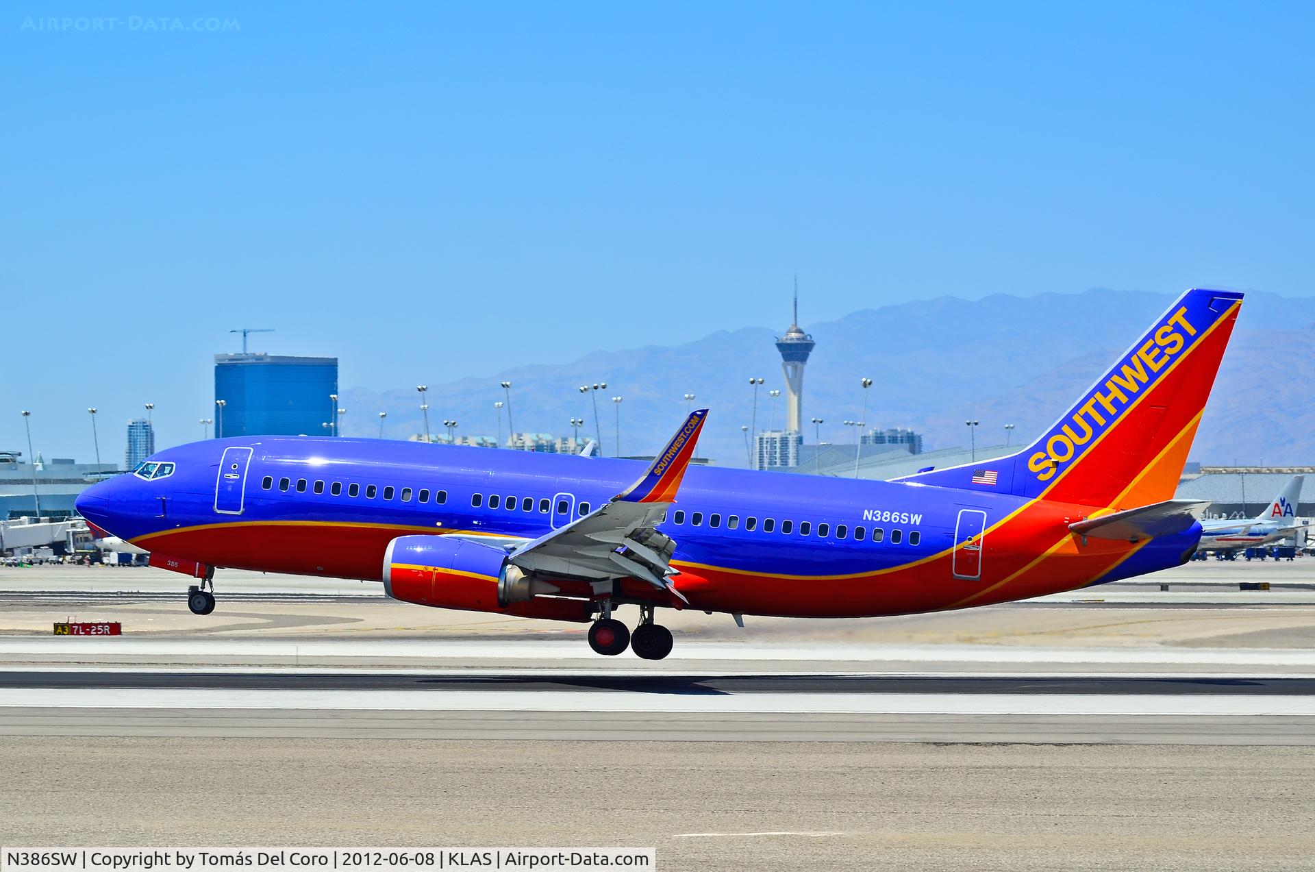 N386SW, 1994 Boeing 737-3H4 C/N 26601, N386SW Southwest Airlines 1994 Boeing 737-3H4 C/N 26601

- Las Vegas - McCarran International (LAS / KLAS)
USA - Nevada, June 8, 2012
Photo: Tomás Del Coro