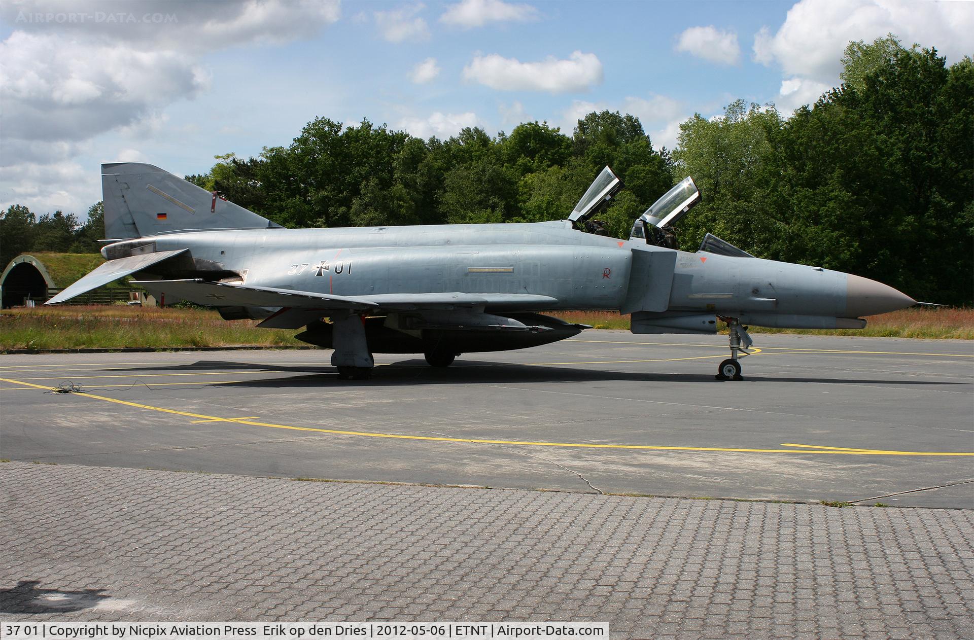37 01, 1972 McDonnell Douglas F-4F Phantom II C/N 4330, Old Lady 3701 was also parked outside