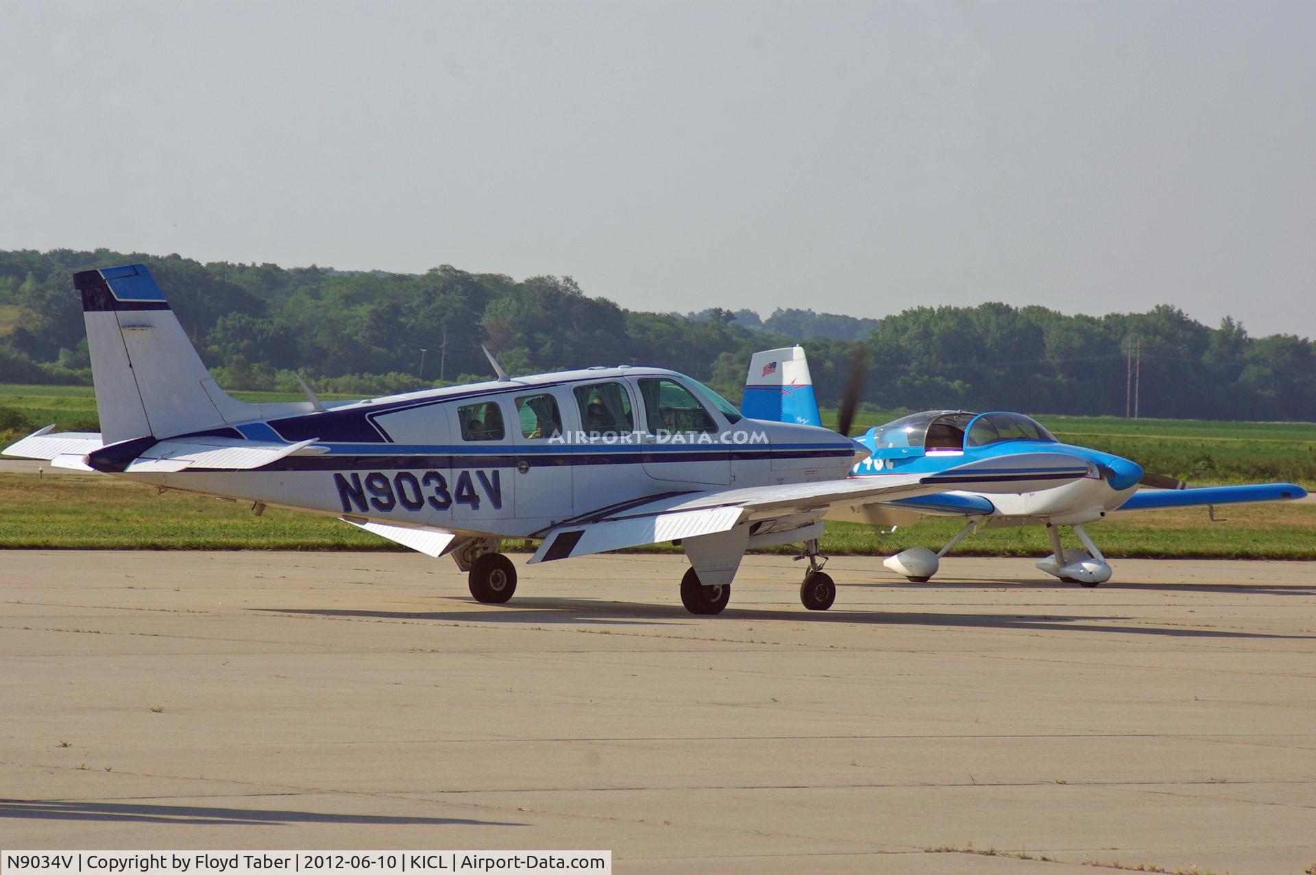 N9034V, 1972 Beech A36 Bonanza 36 C/N E-368, Clarinda Flight Breakfast