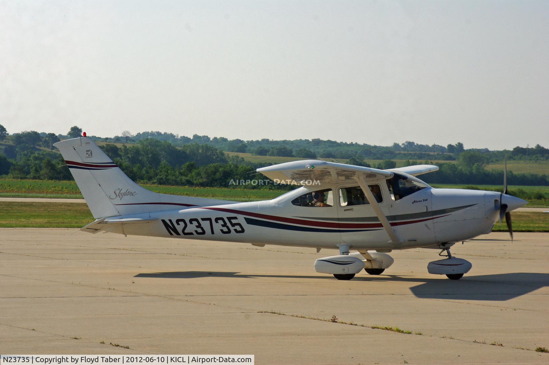 N23735, 1999 Cessna 182S Skylane C/N 18280458, Clarinda Flight Breakfast