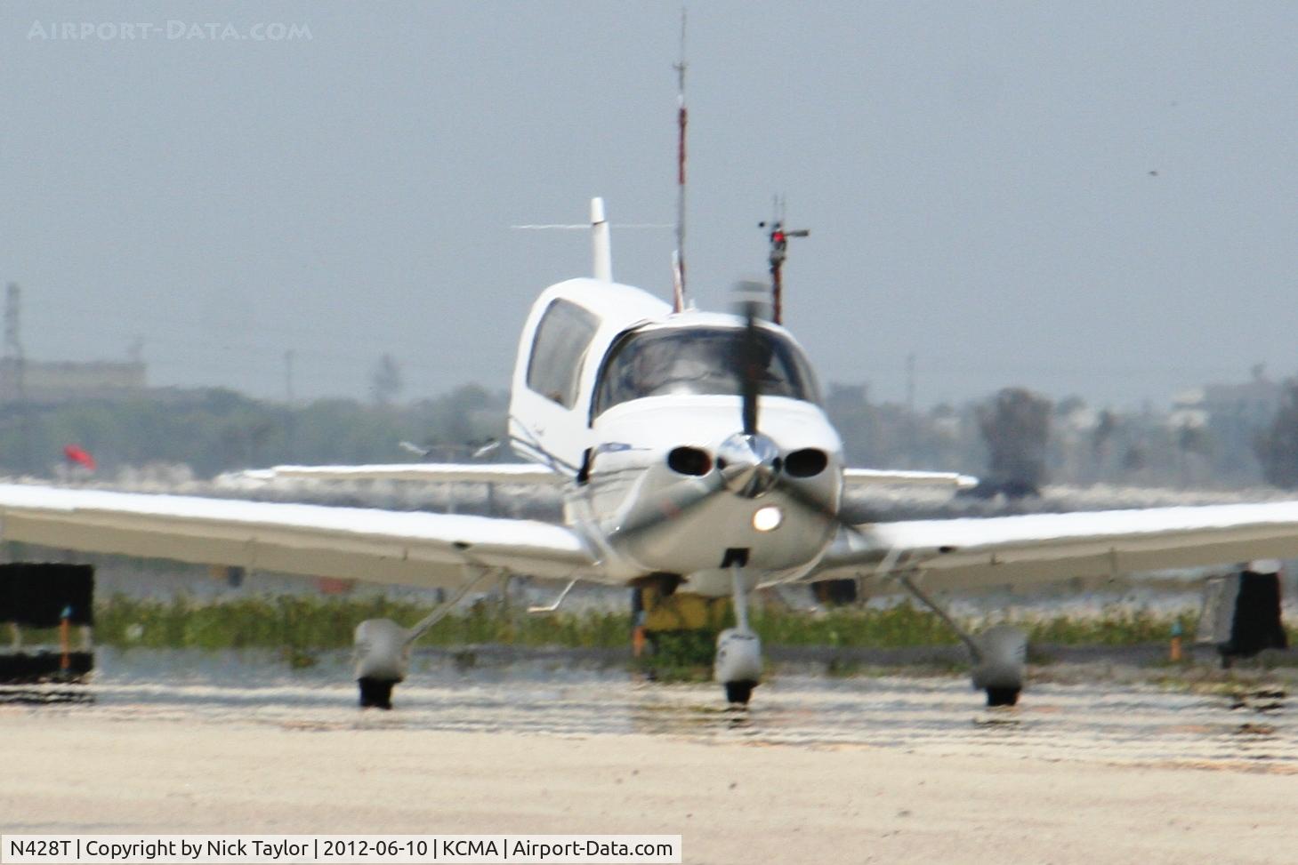 N428T, 2001 Cirrus SR22 C/N 0049, Taxiing