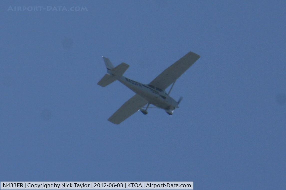 N433FR, 1997 Cessna 172R C/N 17280292, Cruising over the San Pedro area