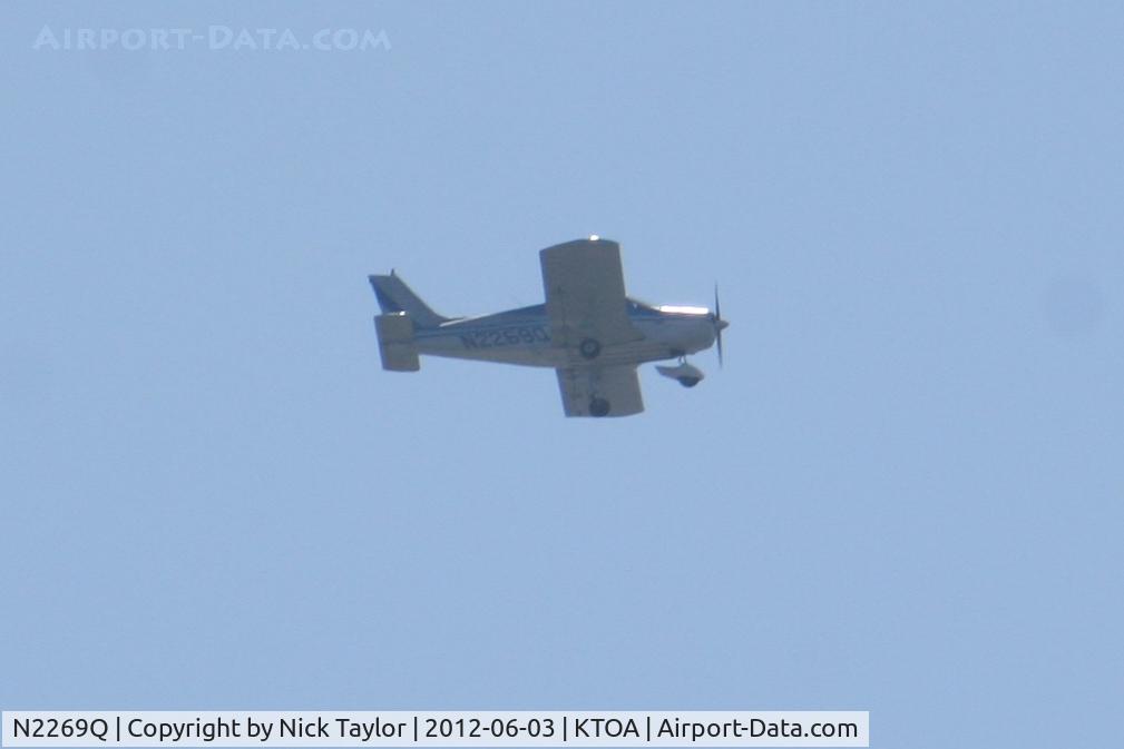 N2269Q, 1977 Piper PA-28-140 C/N 28-7725189, Cruising over the San Pedro area