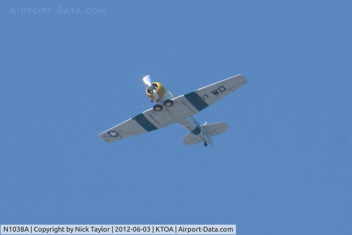 N1038A, 1944 North American SNJ-5 Texan C/N 90917 (121-41633), Cruising over the San Pedro area