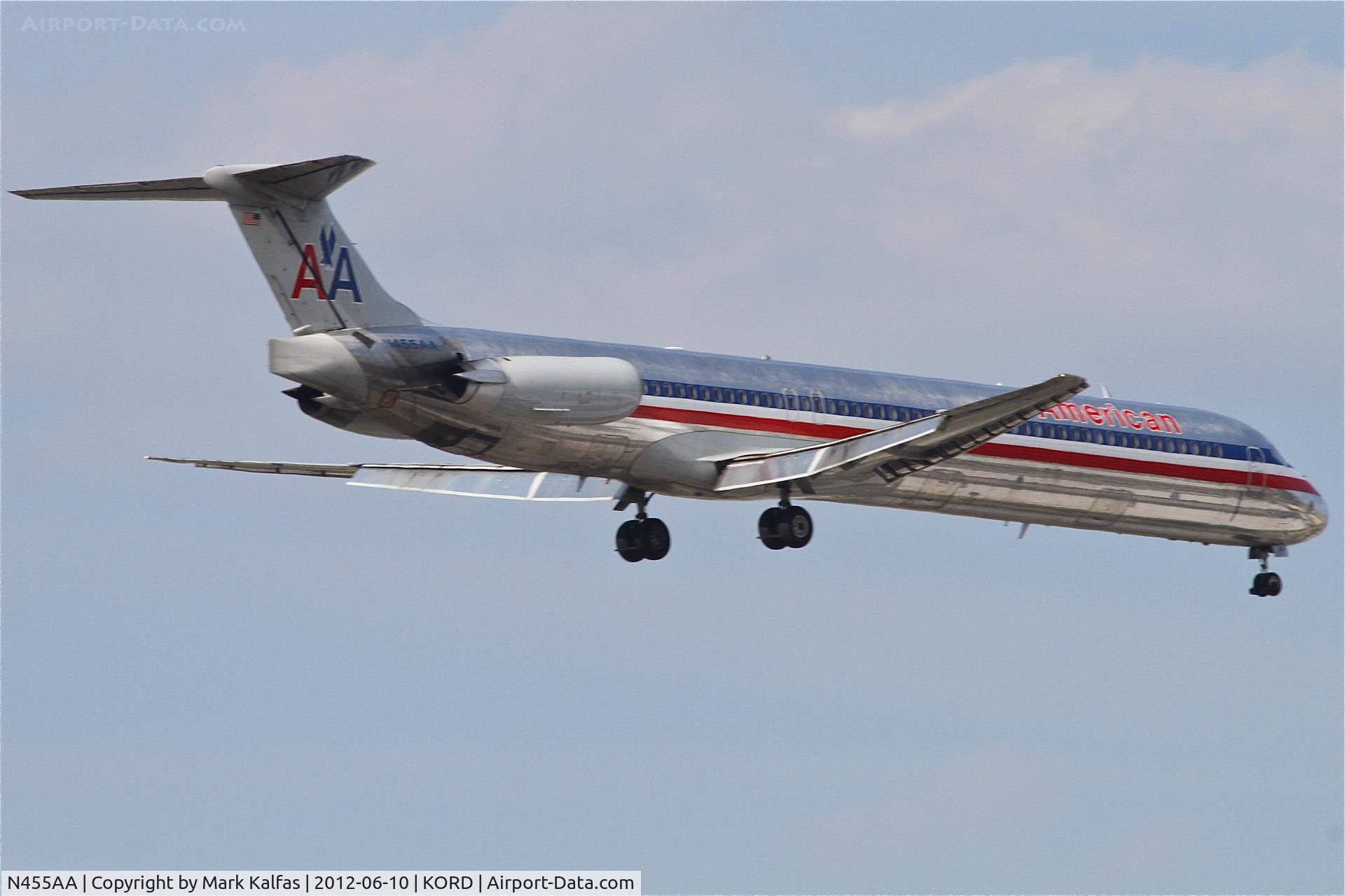 N455AA, 1988 McDonnell Douglas MD-82 (DC-9-82) C/N 49560, American Airlines Mcdonnell Douglas DC-9-82, AAL2356 arriving from Dallas/Fort Worth Int'l /KDFW, RWY 10 approach KORD.