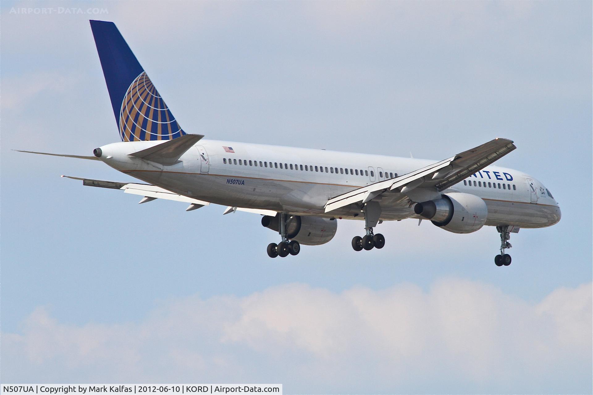N507UA, 1990 Boeing 757-222F C/N 24743, United Airlines Boeing 757-222, UAL563 arriving from Philadelphia.