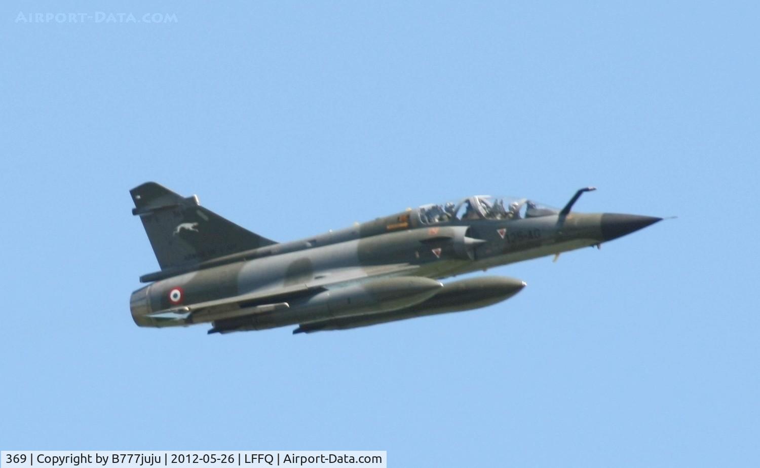 369, Dassault Mirage 2000N C/N 366, on passe at La Férté Alais 2012