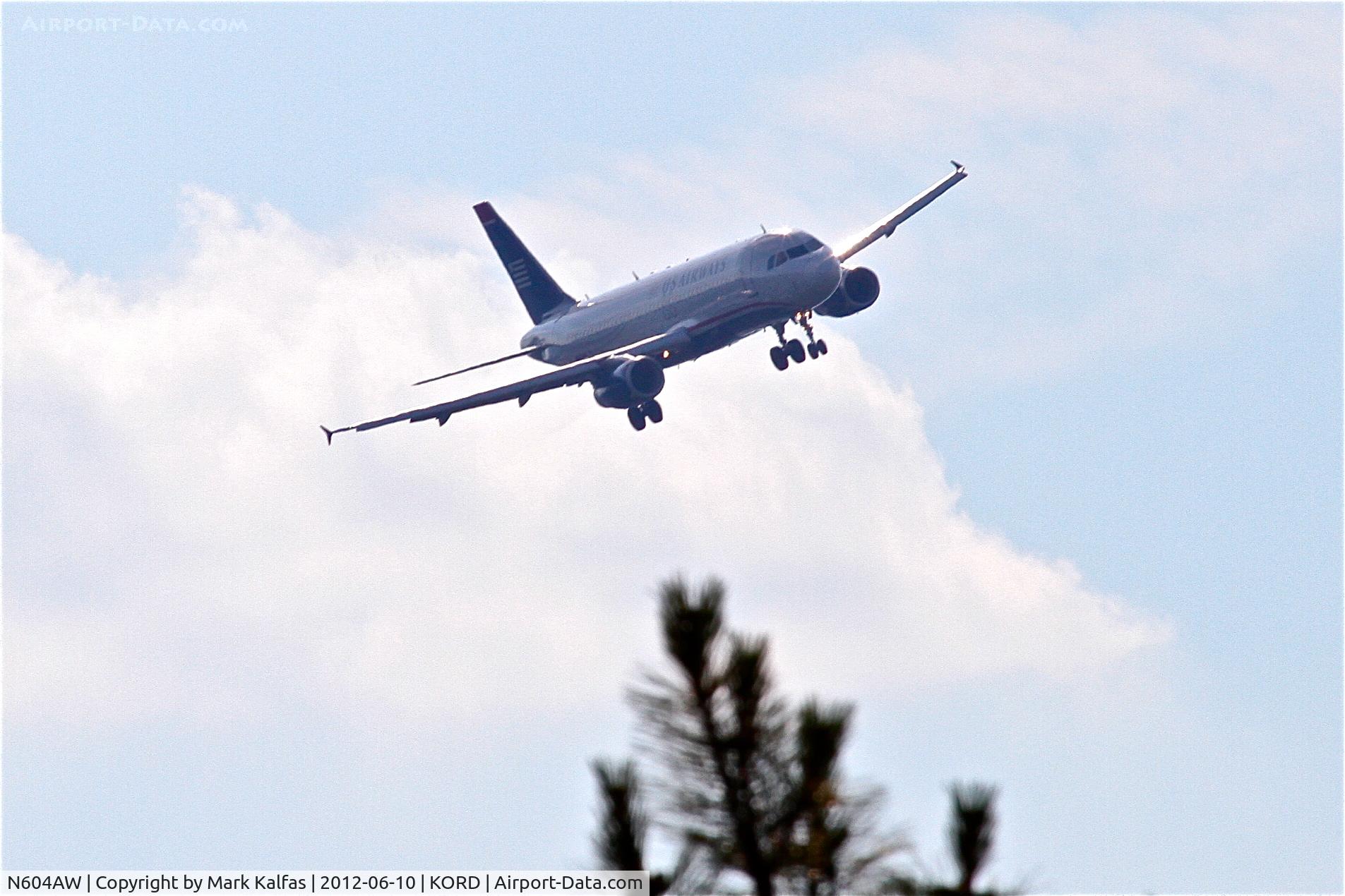 N604AW, 2000 Airbus A320-232 C/N 1196, US Airways Airbus A320-232, AWE 5 arriving from Phoenix/KPHX, on a modified turn to final RWY 10 approach KORD.