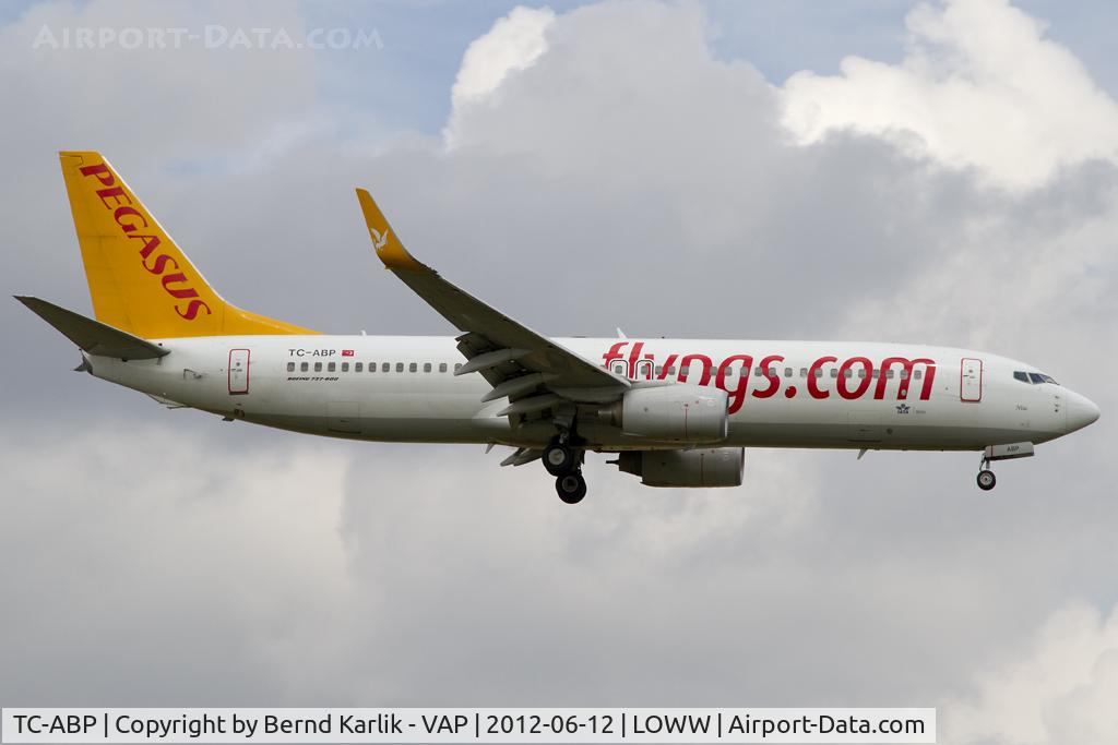 TC-ABP, 2010 Boeing 737-82R C/N 40876, Rwy 11