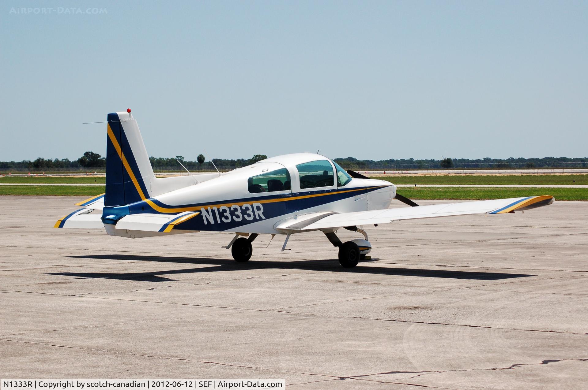 N1333R, 1975 Grumman American AA-5 Traveler C/N AA5-0733, 1975 Grumman American Avn. Corp. AA-5 N1333R at Sebring Regional Airport, Sebring, FL