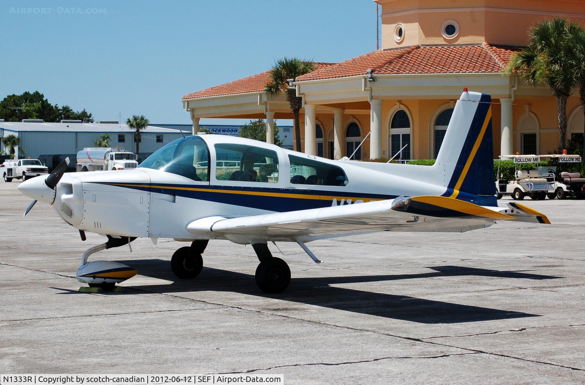 N1333R, 1975 Grumman American AA-5 Traveler C/N AA5-0733, 1975 Grumman American Avn. Corp. AA-5 N1333R at Sebring Regional Airport, Sebring, FL