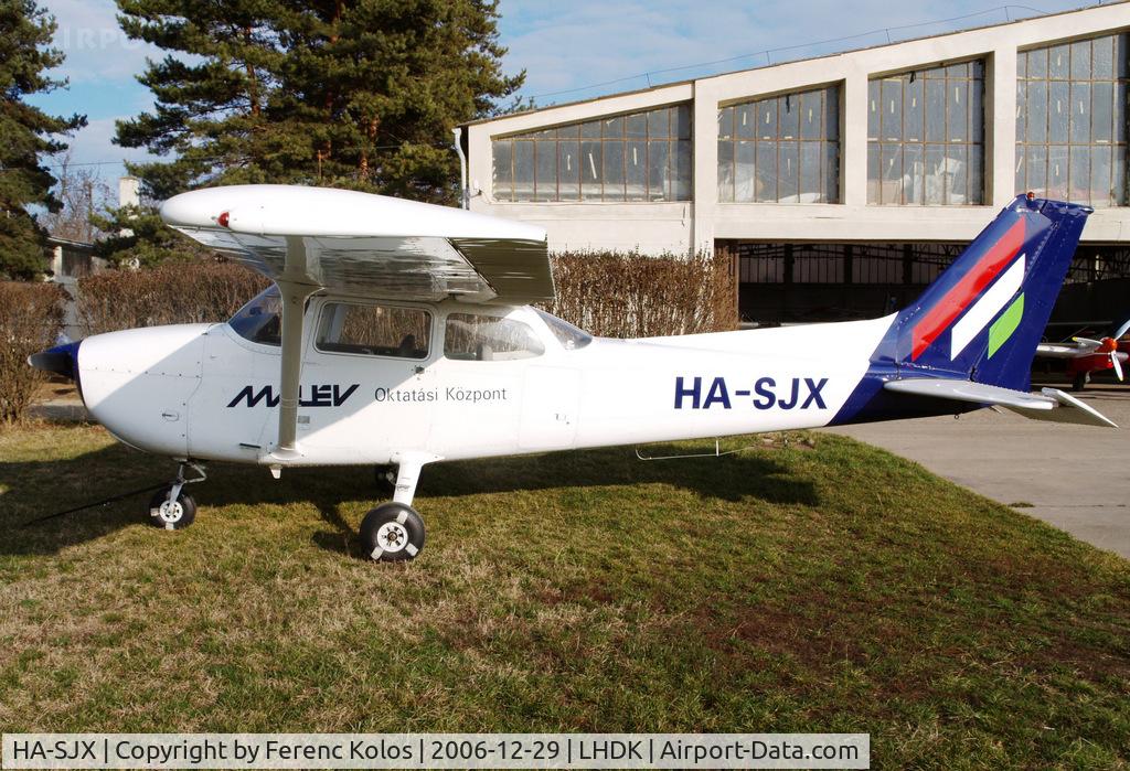 HA-SJX, 1978 Cessna 172N C/N 17270653, Dunakeszi