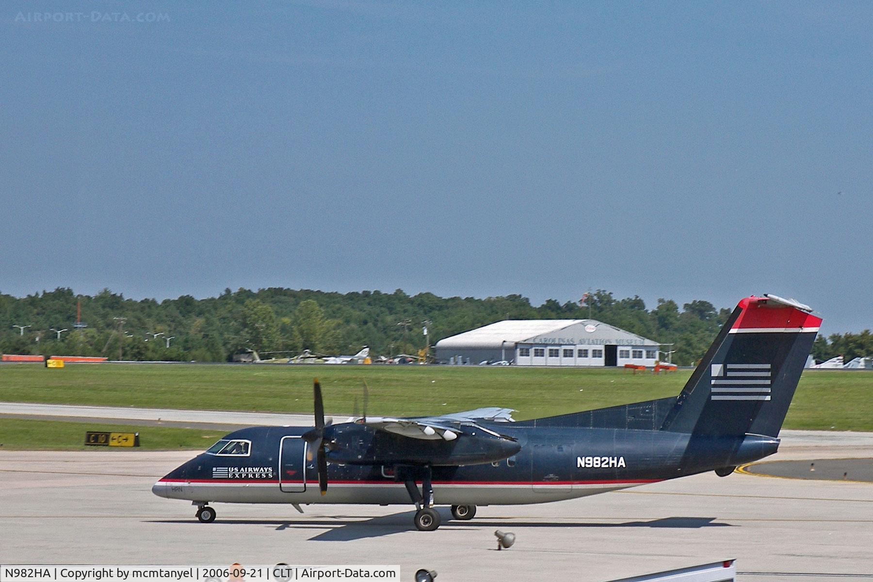 N982HA, 1994 De Havilland Canada DHC-8-102 Dash 8 C/N 380, A U S Airways Express De Havilland Canada DHC-8-102 Dash 8 taxiing as I wait for my flight to MUC.