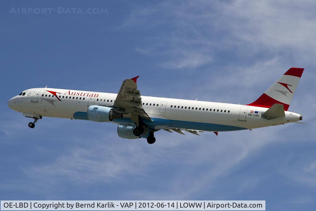 OE-LBD, 1998 Airbus A321-211 C/N 920, Climbing out of Rwy 29