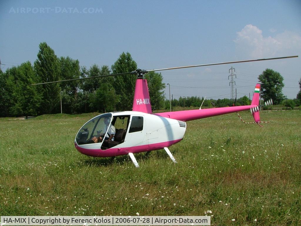 HA-MIX, 1999 Robinson R44 Astro C/N 0650, Óbuda